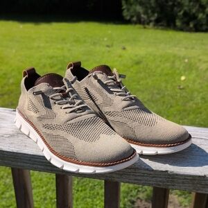 Men's Leisure Tan Knit Sneakers